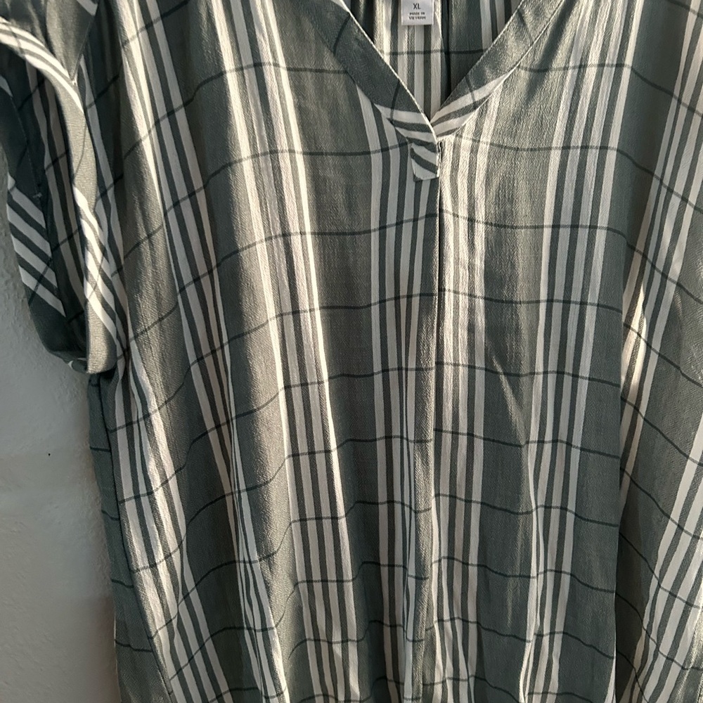 NWT Liz Claiborne Green Plaid Blouse